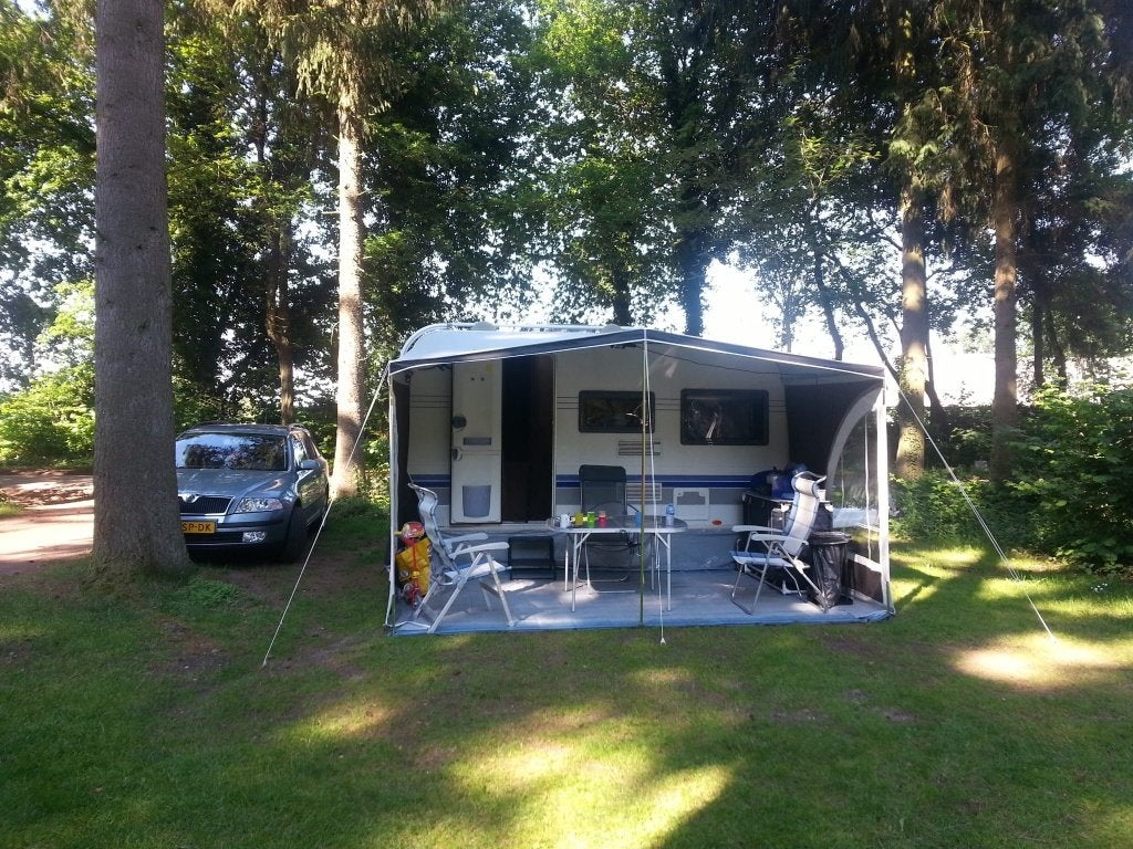 Te koop Hobby De Luxe Easy 400 KB 2003, Caravans en Kamperen, Caravans, Rondzit, Hobby, Hordeur, 750 - 1000 kg