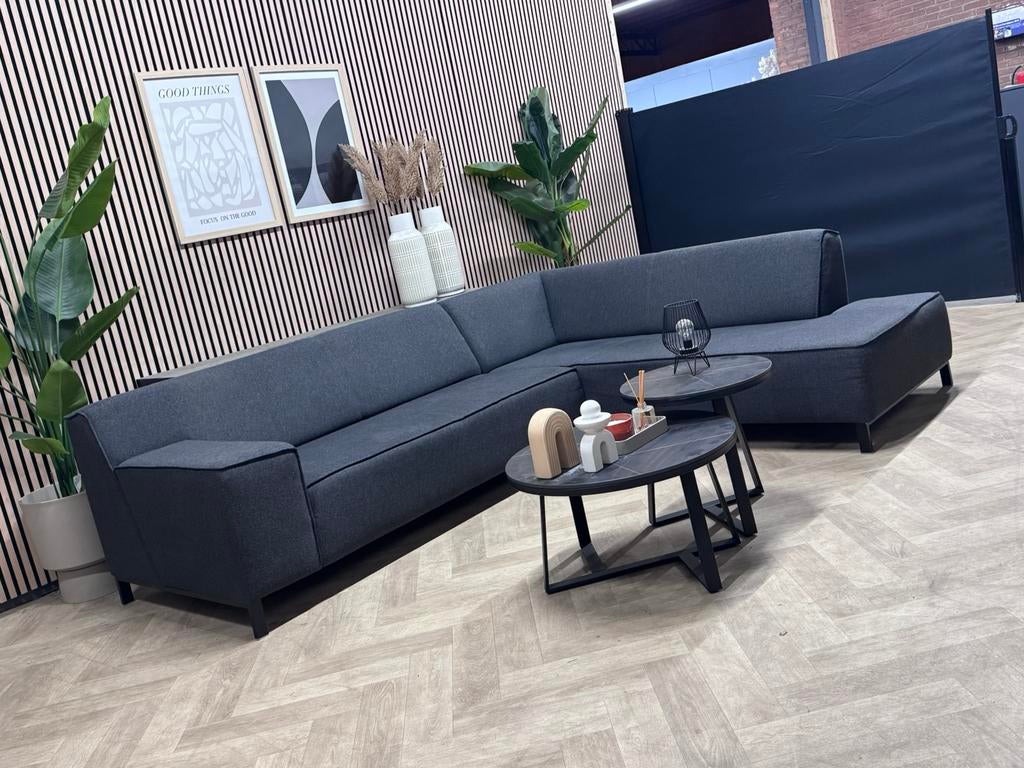 ZGAN Moderne Montel Strike Hoekbank - Antraciet - 272 x 215, Huis en Inrichting, Banken | Bankstellen, 250 tot 300 cm, -, -, Hoekbank