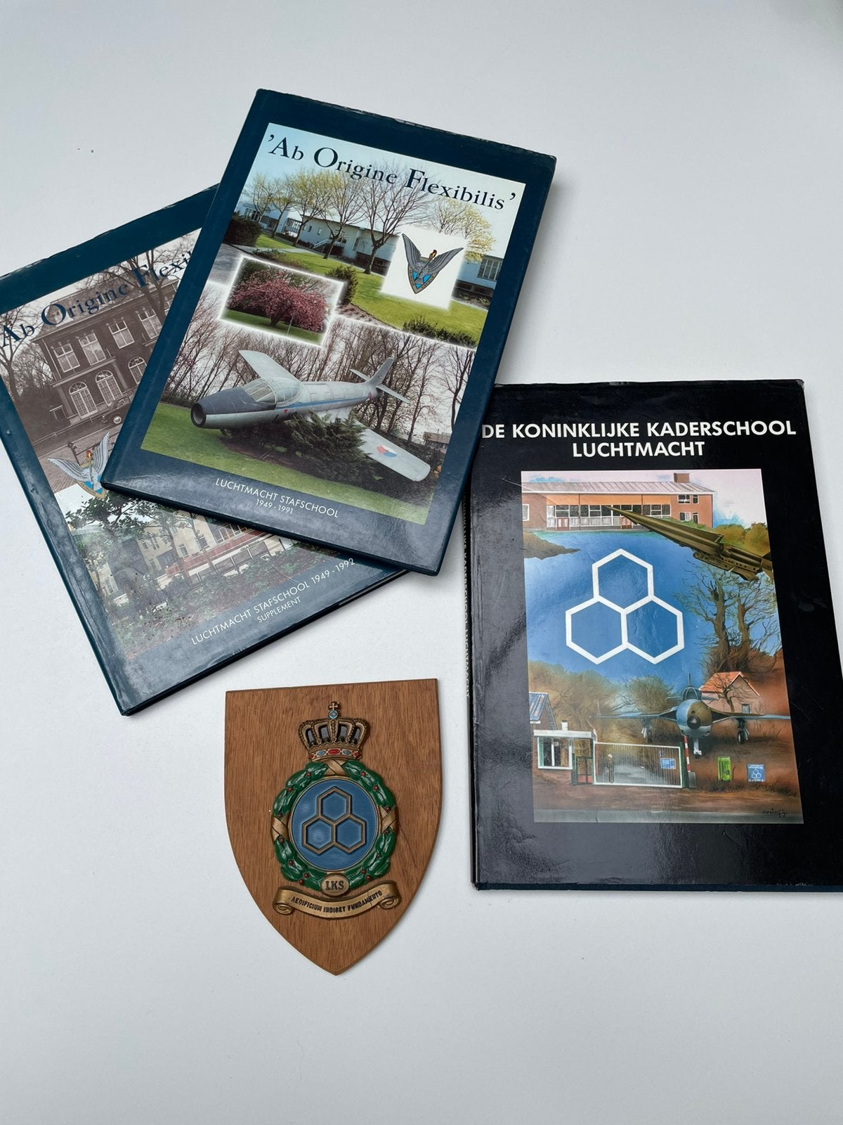 Koninklijke Luchtmacht - boeken, Ophalen of Verzenden, Luchtmacht, Nederland, Boek of Tijdschrift
