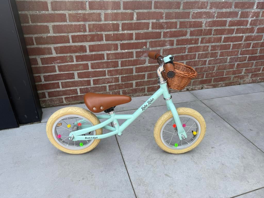 Retro Rider loopfiets met mandje en bel, Ophalen, Zo goed als nieuw, Loopfiets