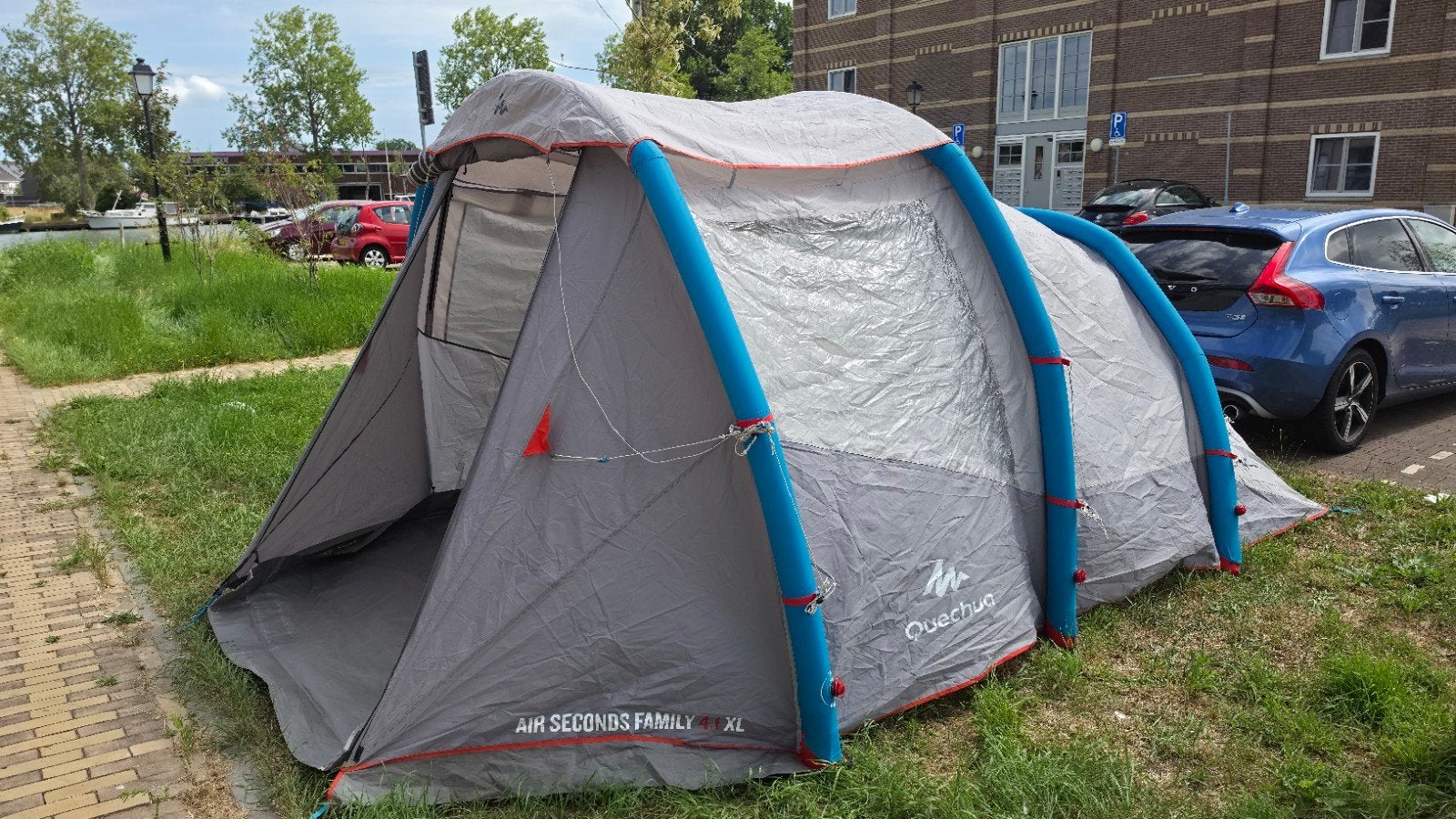 Quechua Air Seconds Family 4.1 XL opblaasbare tent, Caravans en Kamperen, Tenten, Ophalen, Zo goed als nieuw, Tot en met 4