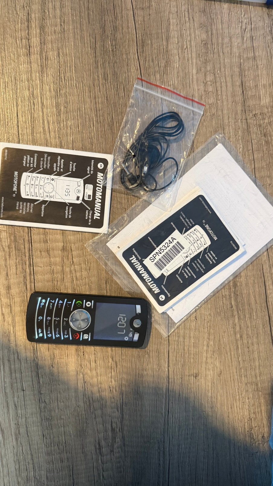 Motorola MOTOFONE F3 werkend + originele accessoires, Ophalen of Verzenden, Gebruikt, Geen camera, Zwart