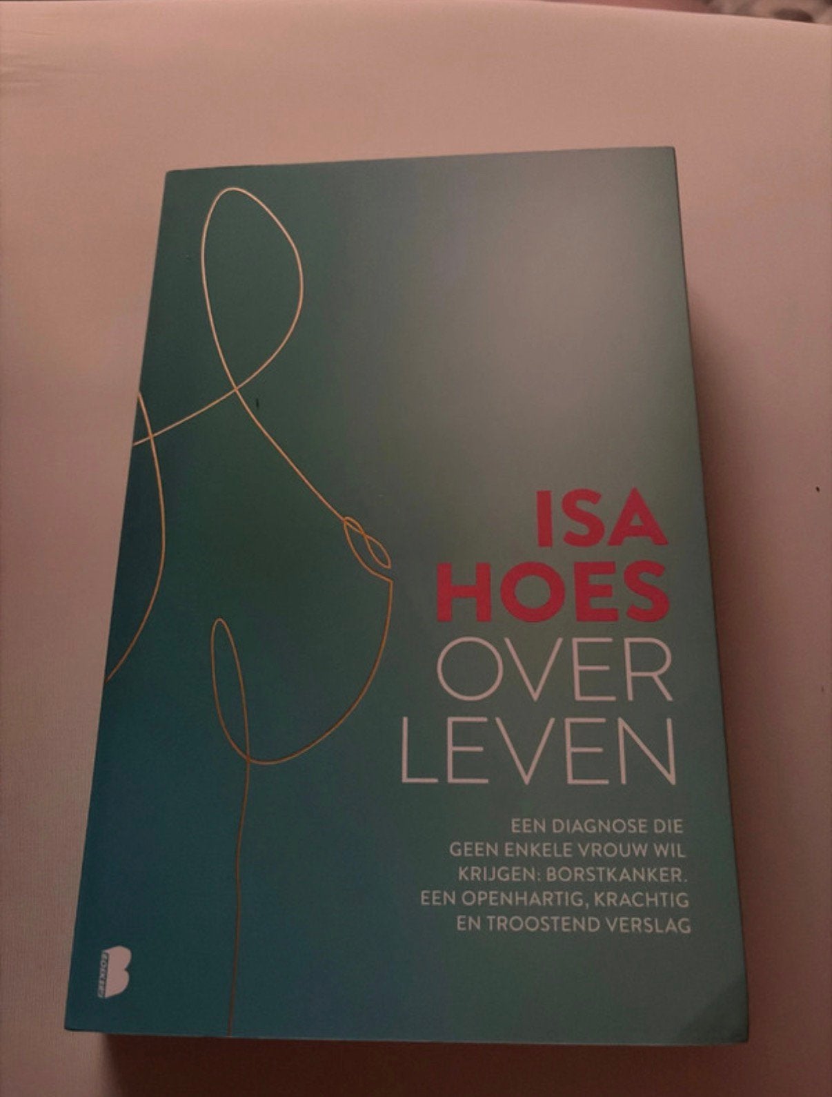 Isa Hoes - Over leven, Ophalen of Verzenden, Zo goed als nieuw, Isa Hoes