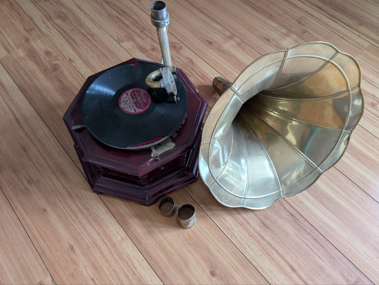 Replica Grammofoon met Hoorn - His Master's Voice (defect), Ophalen