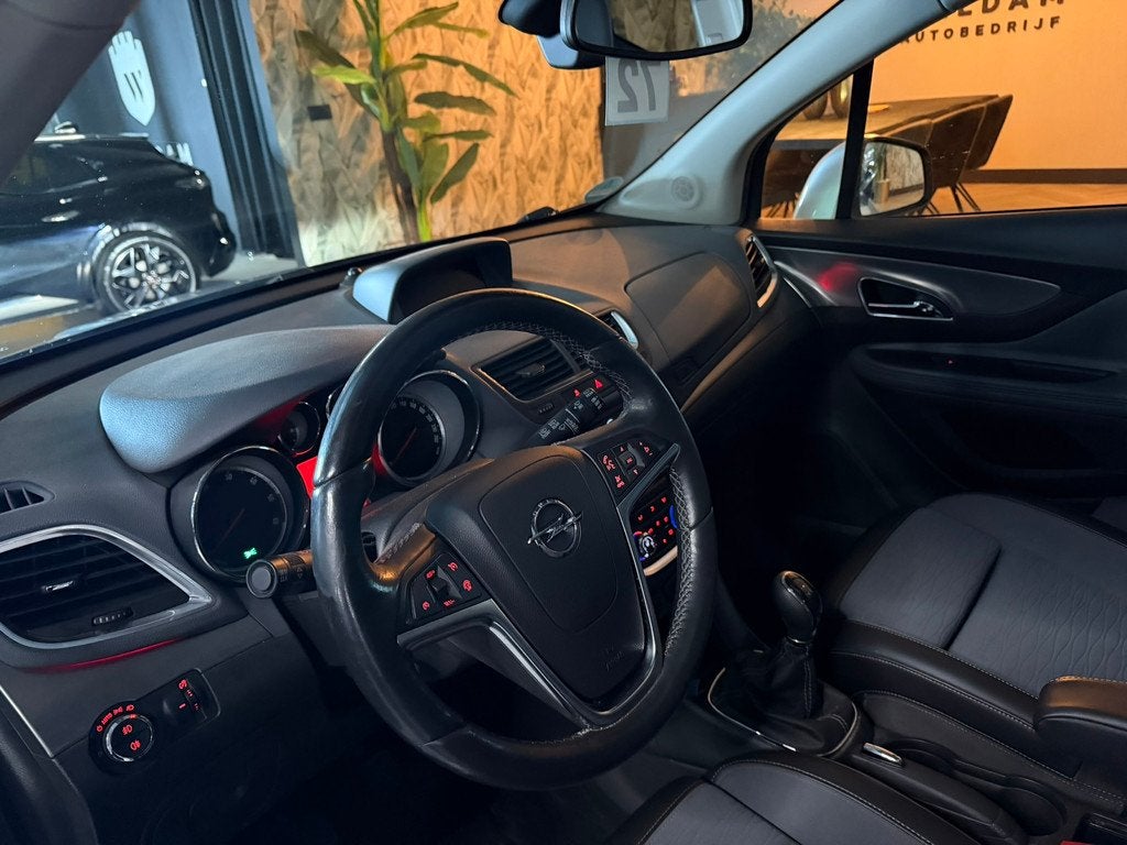 Opel Mokka 1.6 CDTi Cosmo Automaat|Schuifdak|Trekhaak|Stoelv, Auto's, Gebruikt, Zwart, 4 cilinders, Leder en Stof