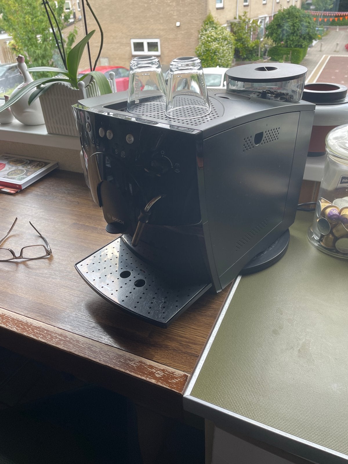 Bosch Espresso Apparaat - Geniet van heerlijke koffie!, Witgoed en Apparatuur, Afneembaar waterreservoir, Espresso apparaat, 10 kopjes of meer