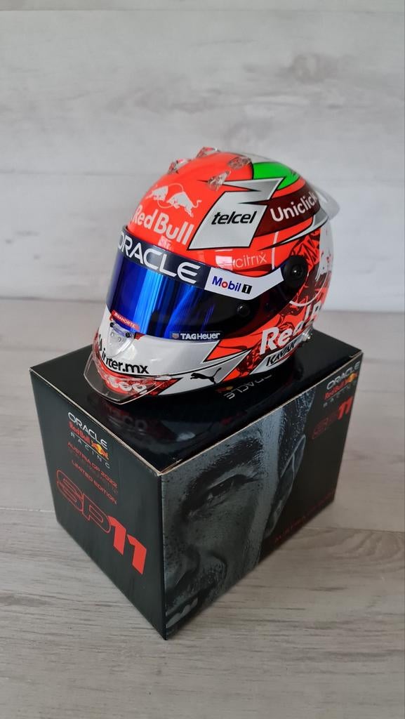 Sergio Perez Redbull Racing Austria gp 2022 helm 1/2, Verzamelen, Ophalen of Verzenden, Nieuw, Formule 1