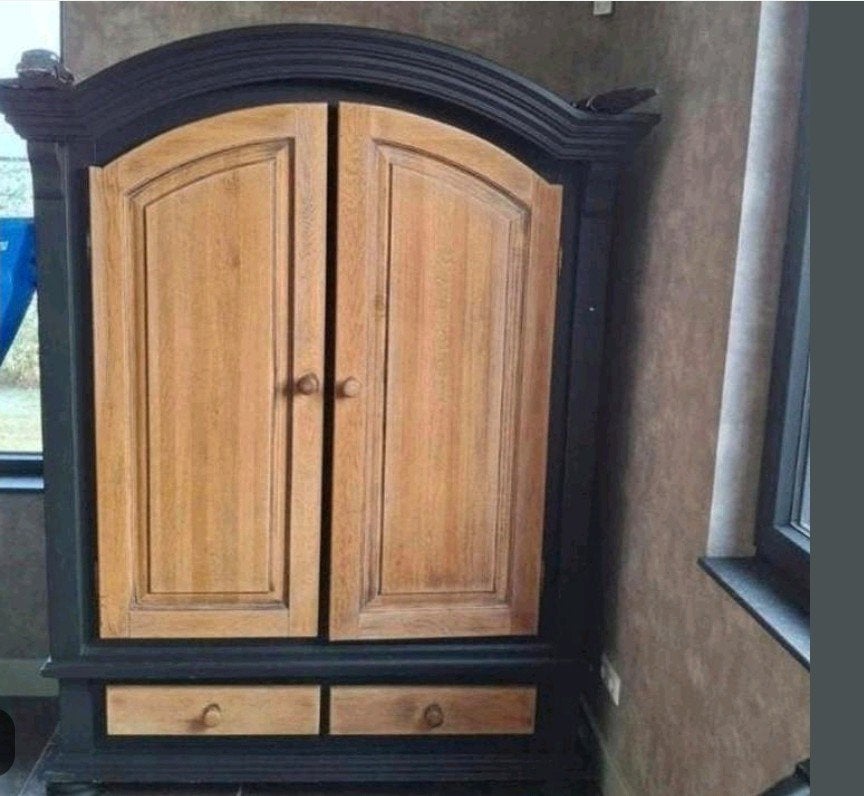 Mooie buffetkast met veel opbergruimte, Huis en Inrichting, Kasten | Buffetkasten, Ophalen, Gebruikt, Met deur(en), 200 cm of meer