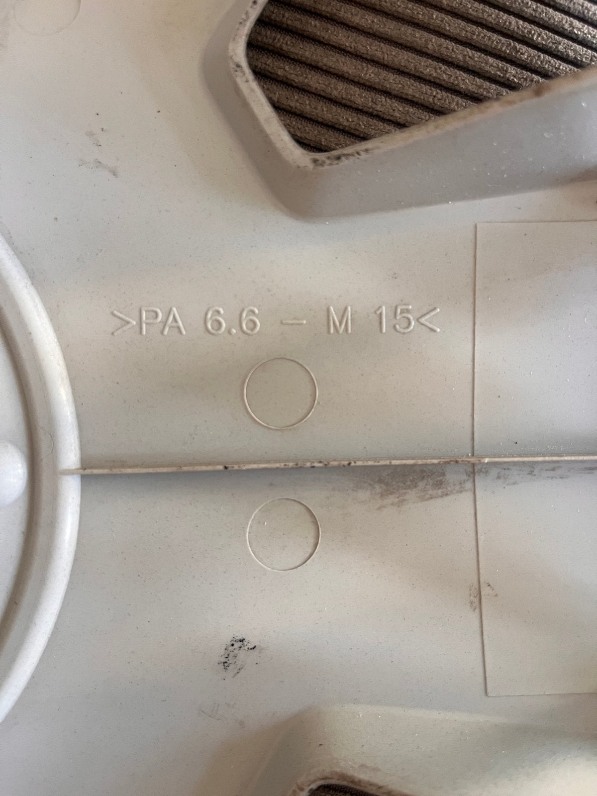 Set van 4 Suzuki wieldoppen 15 inch - Nieuw in doos, Auto diversen, Wieldoppen, Ophalen of Verzenden, Nieuw