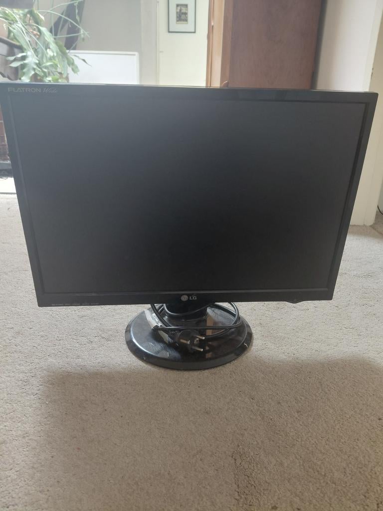 LG Flatron M227WDP Monitor, Ophalen, Gebruikt, Kantelbaar, Full HD