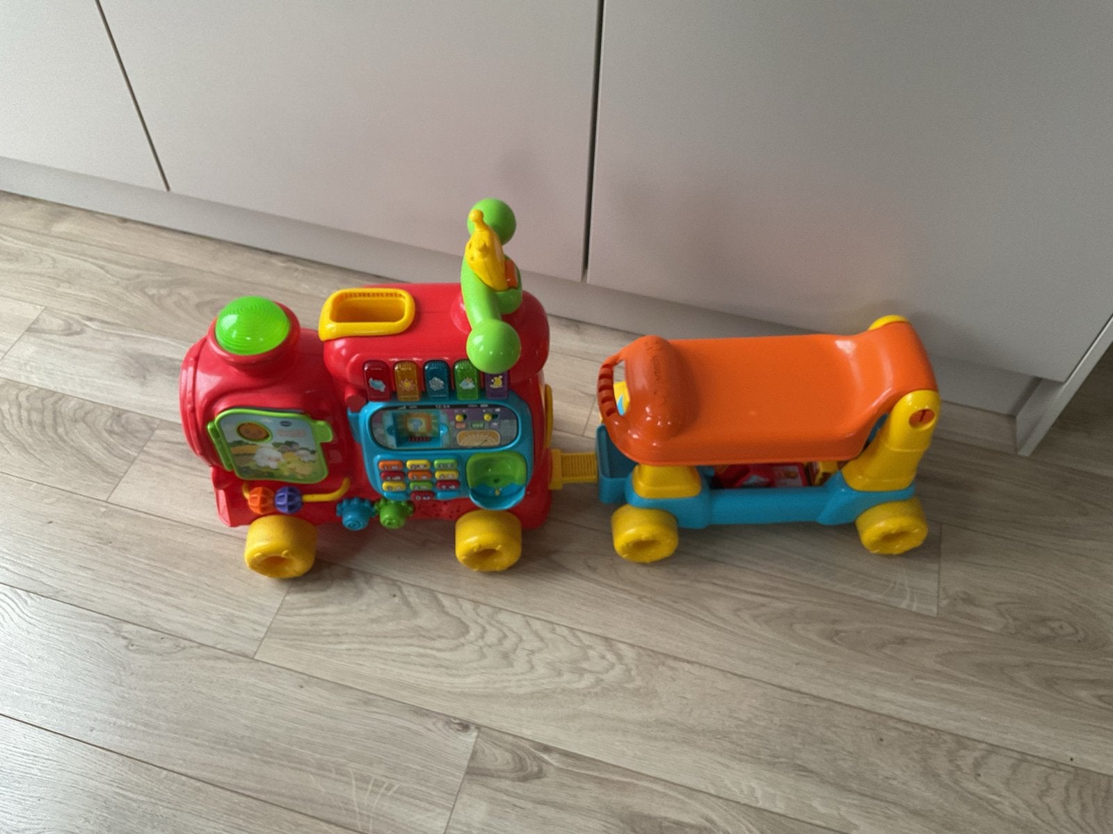 VTech Zoef Zoef Dieren Trein met aanhanger, Ophalen, Gebruikt
