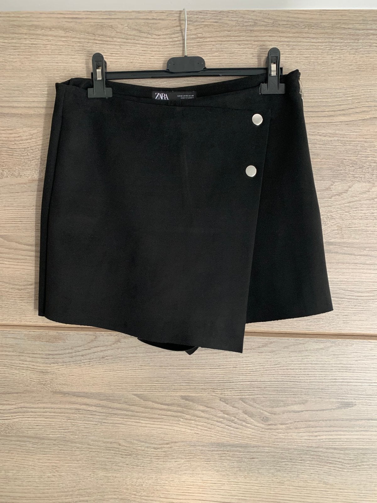 Zwarte kunst sue’de Zara Skort maat m., Maat 38/40 (M), Kort, Zwart, Ophalen of Verzenden