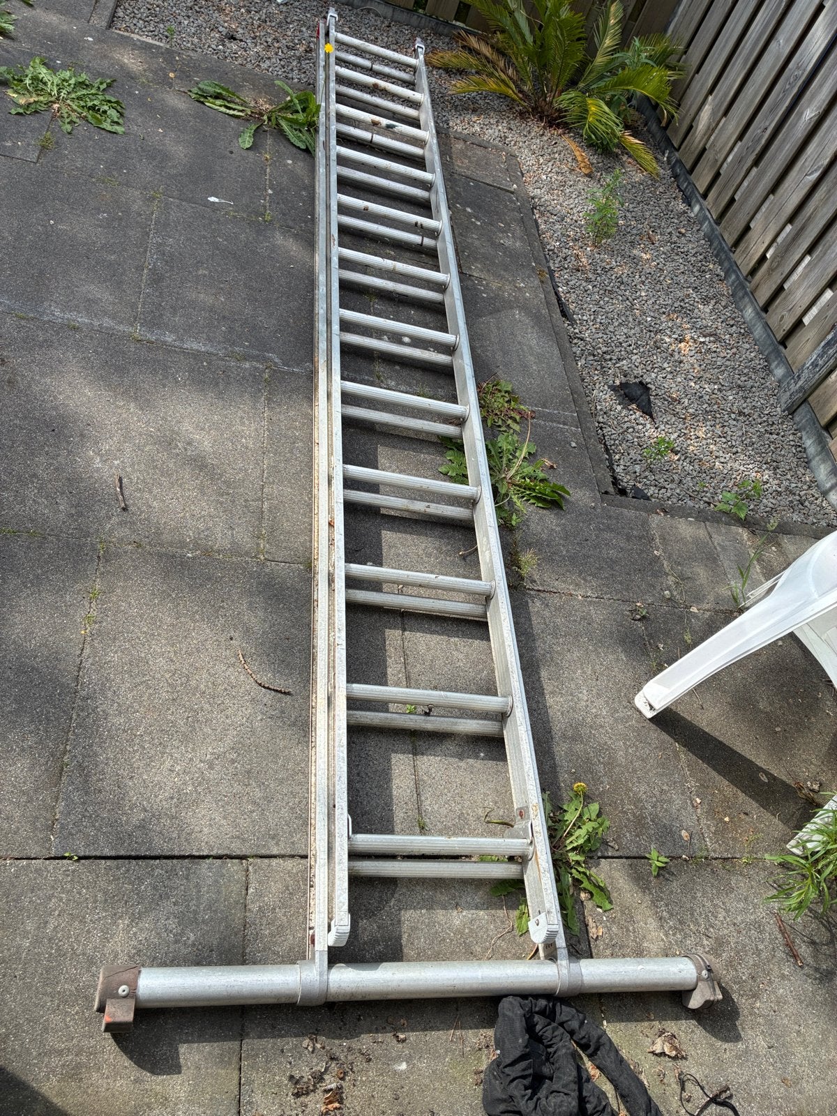 2x12 Sporen Ladder - Stevige Aluminium Schuifladder, Ophalen, Gebruikt, Ladder, Opvouwbaar of Inschuifbaar