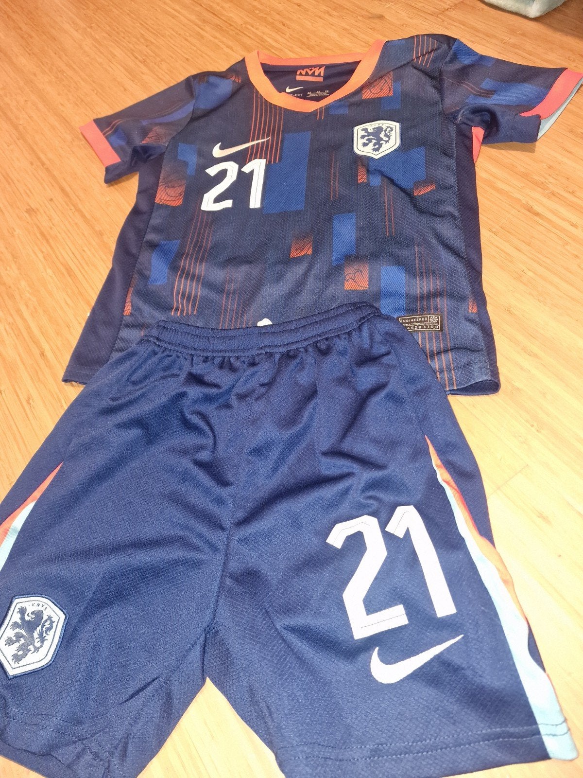 F. de Jong Oranje tenue maat 22, Ophalen of Verzenden, Zo goed als nieuw, Nike, Jongen