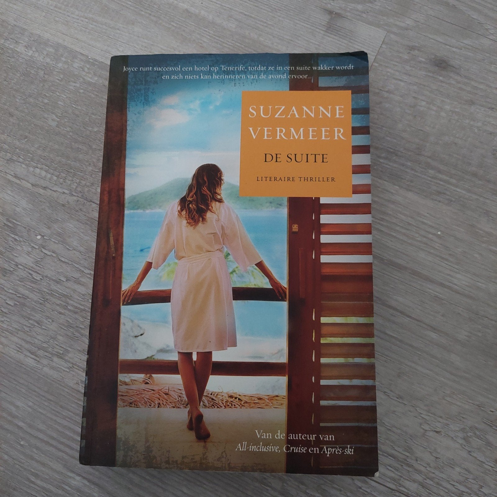 De Suite - Suzanne Vermeer (Literaire Thriller), Ophalen of Verzenden, Gelezen, Suzanne Vermeer