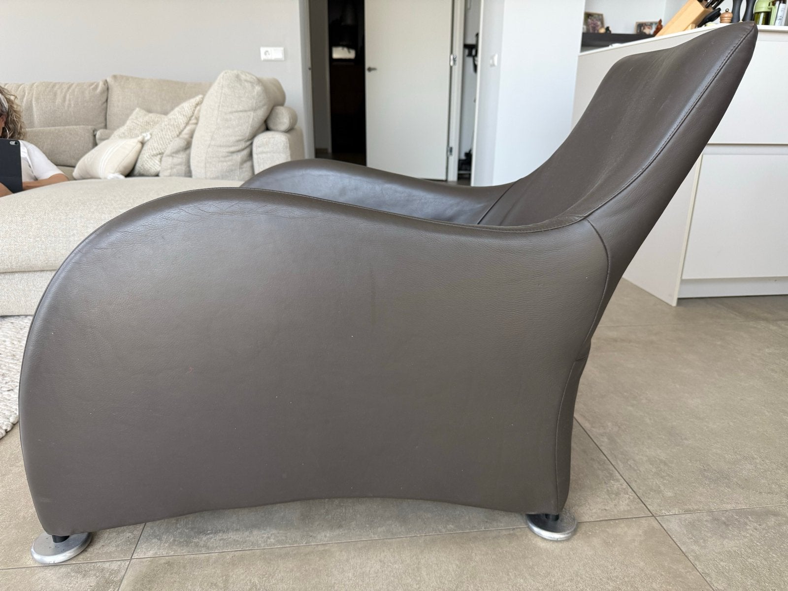 Montis Loge fauteuil - Comfortabel en stijlvol, Ophalen, Gebruikt, Leer, 75 tot 100 cm