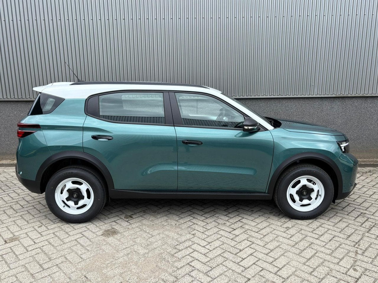 Foto 4 van Opel Frontera 1.2 Turbo Hybrid 136pk eDCT | VOORRAAD VOORDEE
