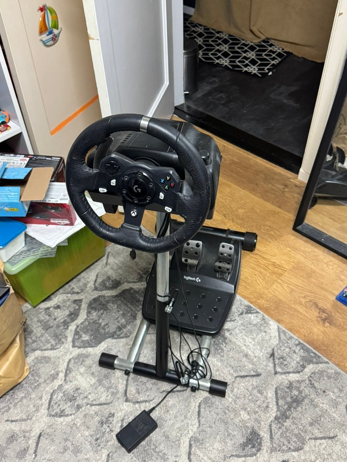 Logitech G920 Driving Force Racing Wheel met Wheel Stand Pro, Spelcomputers en Games, Ophalen, Racestuur, Gebruikt, Force feedback