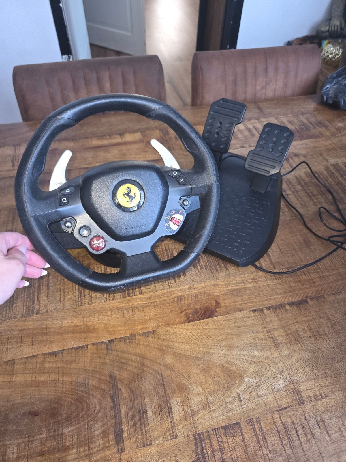 Thrustmaster Ferrari racestuur met pedalen, Racestuur, Gebruikt, Ophalen of Verzenden, Thrustmaster