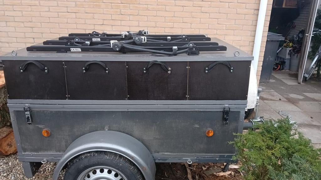 Kampeer aanhangwagen, Ophalen, Gebruikt