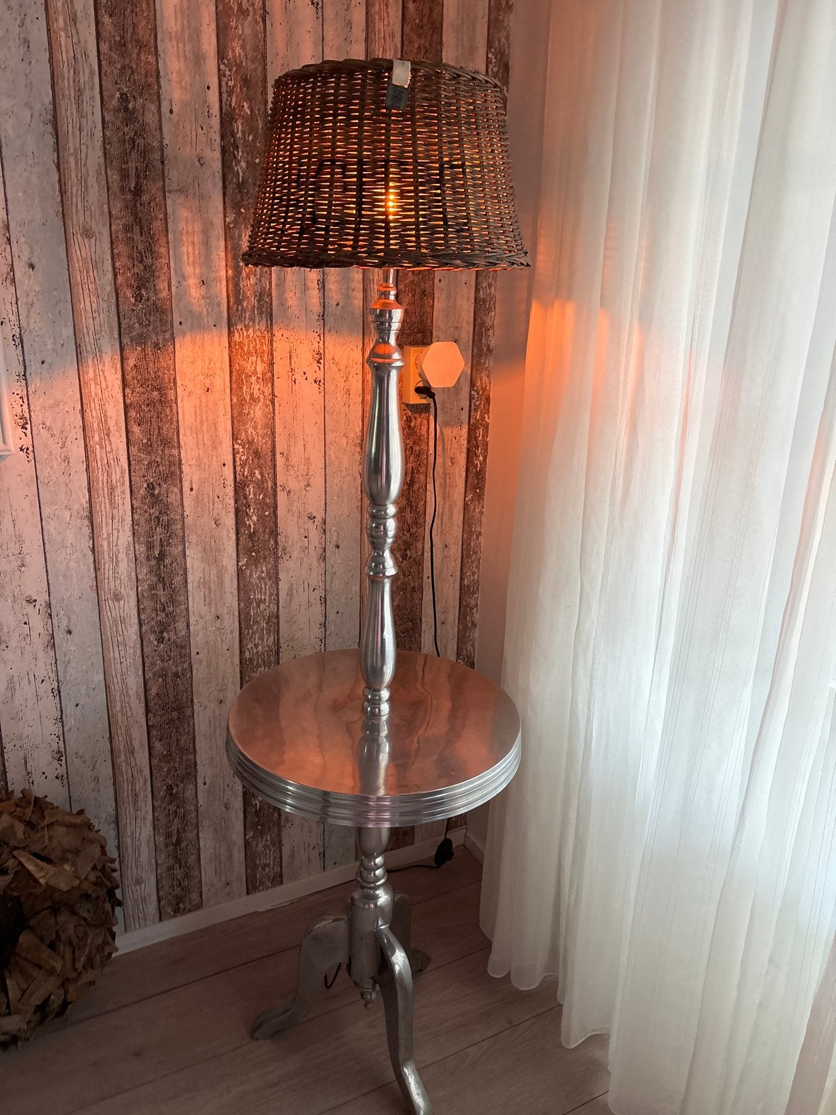 Staande lamp met rieten kap  Riviera maison, Ophalen, Gebruikt, E27 (groot), Metaal