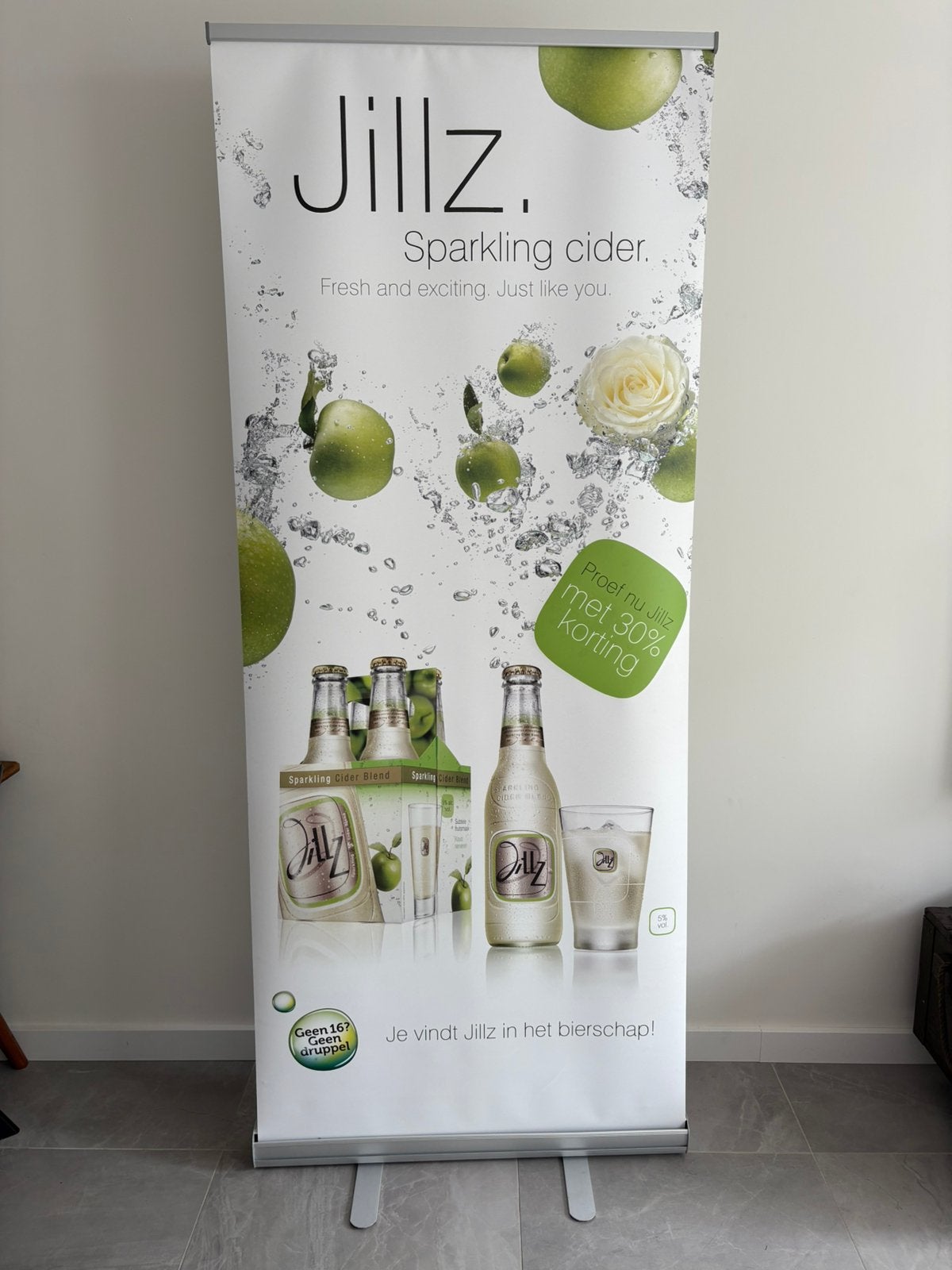 Originele JILLZ Sparkling Cider Reclame Roll-up banner, Ophalen of Verzenden, Zo goed als nieuw, Glas of Glazen, Overige merken