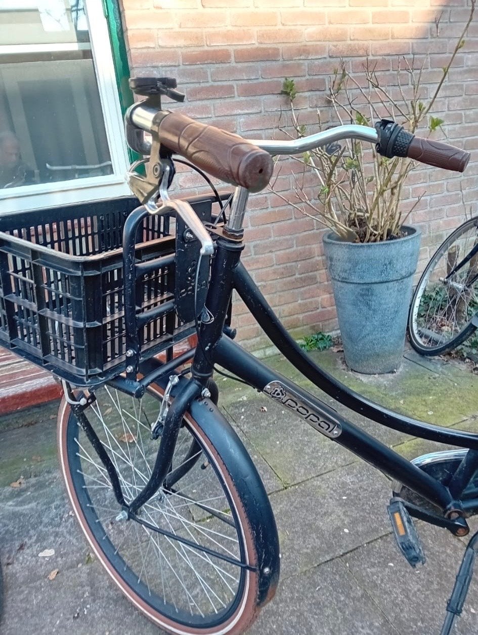 Degelijke zwarte damesfiets met mandje 26 inch, Velgrem, 50 tot 53 cm, Ophalen, Overige merken