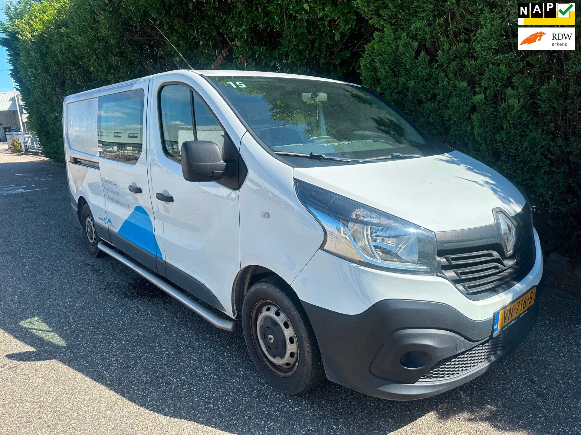 Renault Trafic 1.6dCi L2H1 Bj'05-2015 85Kw MOTOR TIKT !, Auto's, Voorwielaandrijving, Euro 5, Gebruikt, Zwart