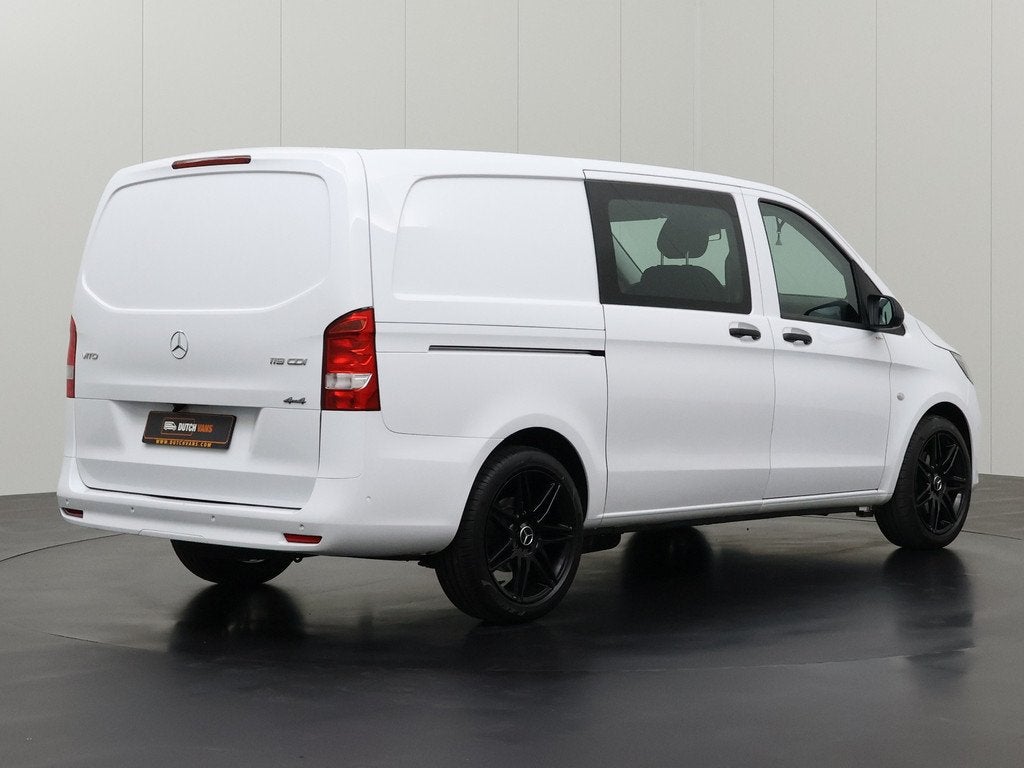 Mercedes-Benz Vito 119CDi Automaat Lang 4x4 Dubbele Cabine |, Auto's, Bestelauto's, Automaat, Stof, Gebruikt, Zwart