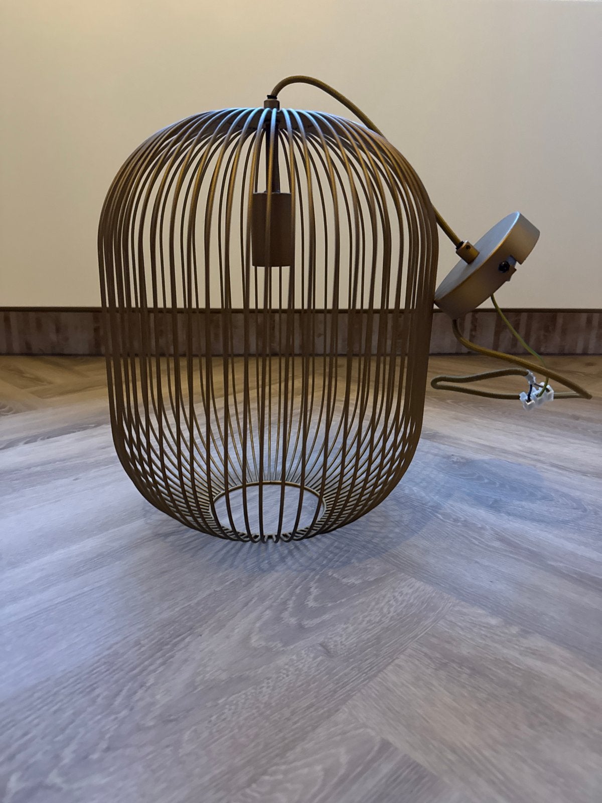 Gouden draadlamp - hanglamp - kooi design, Ophalen, Gebruikt, Metaal, E27 (groot)