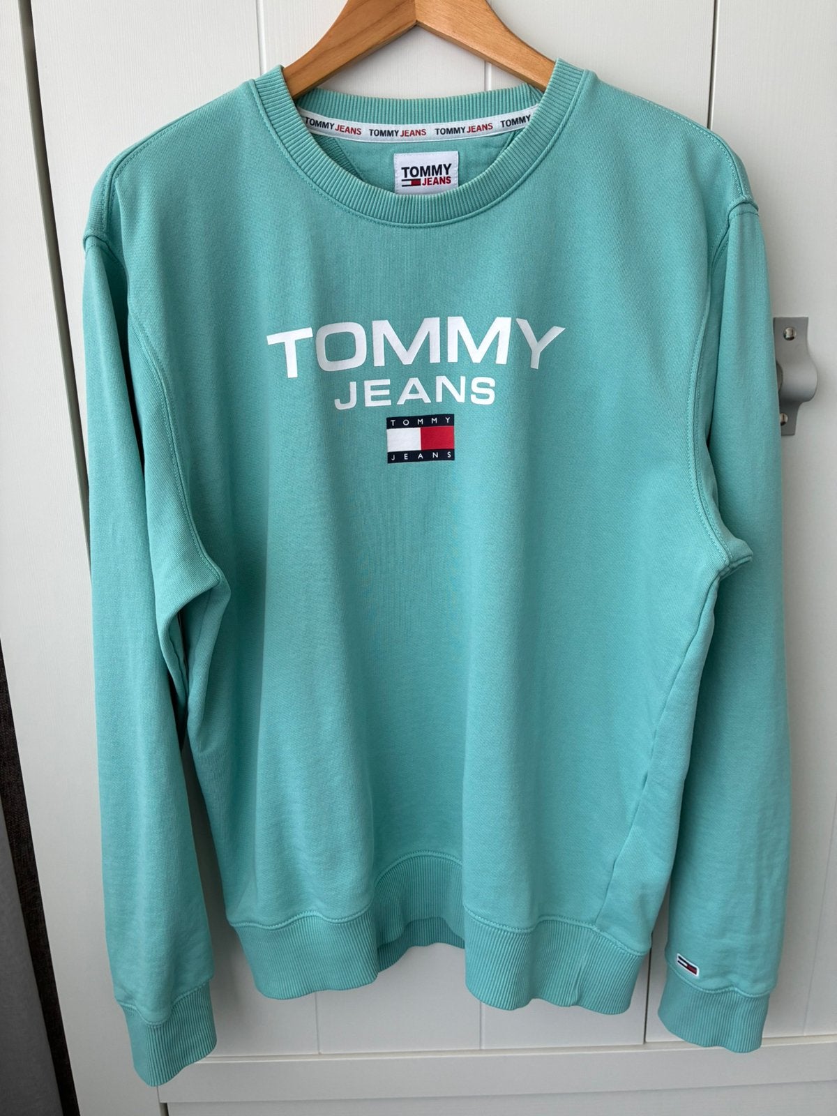 Tommy Hilfiger sweater maat L kleur aquablauw, Ophalen of Verzenden, Zo goed als nieuw, Blauw
