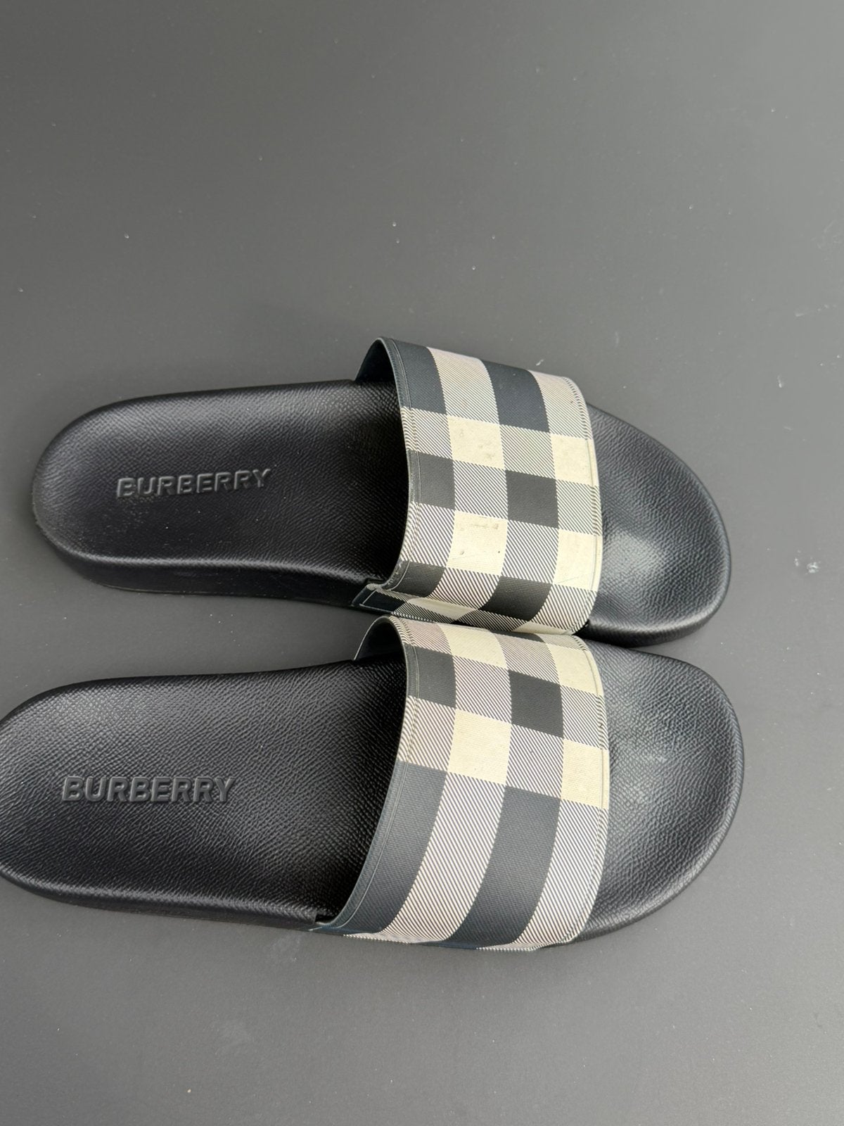 Bureerry slippers  maat 41, Ophalen of Verzenden, Overige maten, Zwart