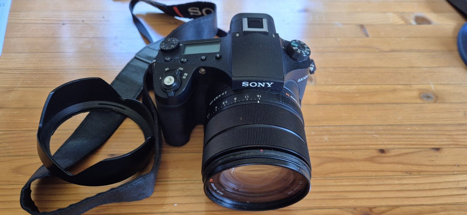 Sony RX10 III Bridgecamera - Zo goed als nieuw, Audio, Tv en Foto, Fotocamera's Digitaal, Kantelbaar/draaibaar scherm, Ophalen of Verzenden