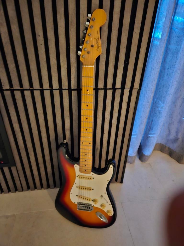 Elektrische gitaar - Legend Stratocaster, Muziek en Instrumenten, Ophalen, Gebruikt, Solid body, Overige merken