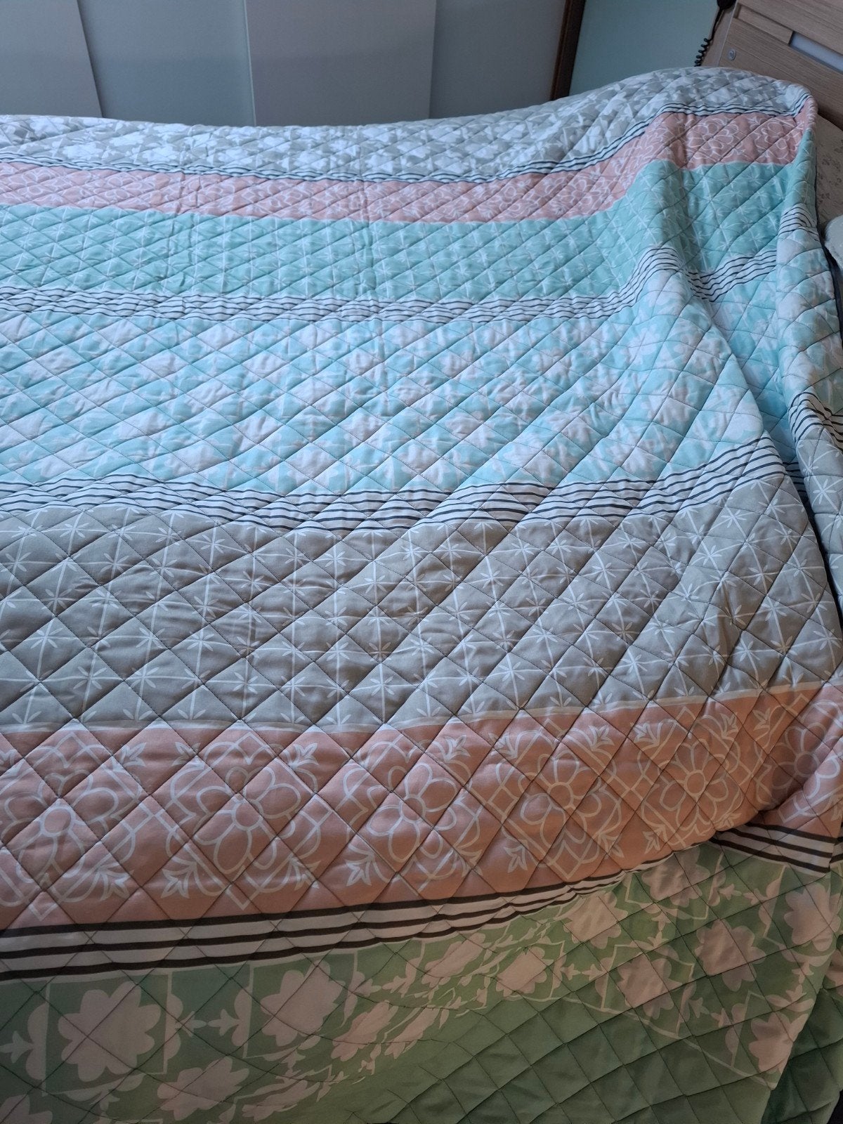 sprei, sierdeken. 220 x 240 cm. Bieden., Ophalen of Verzenden, Zo goed als nieuw
