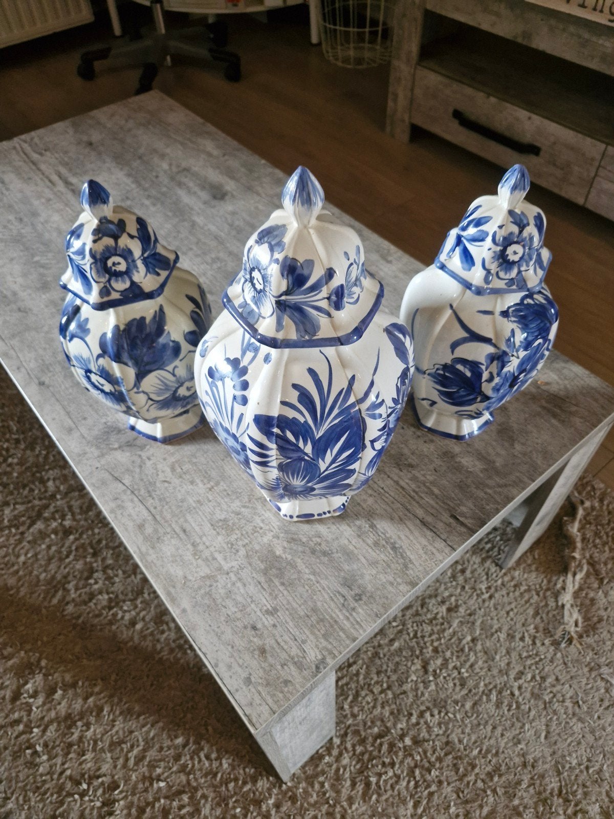 Set van 3 handgeschilderde Bassano vazen, Antiek en Kunst, Antiek | Vazen, Ophalen