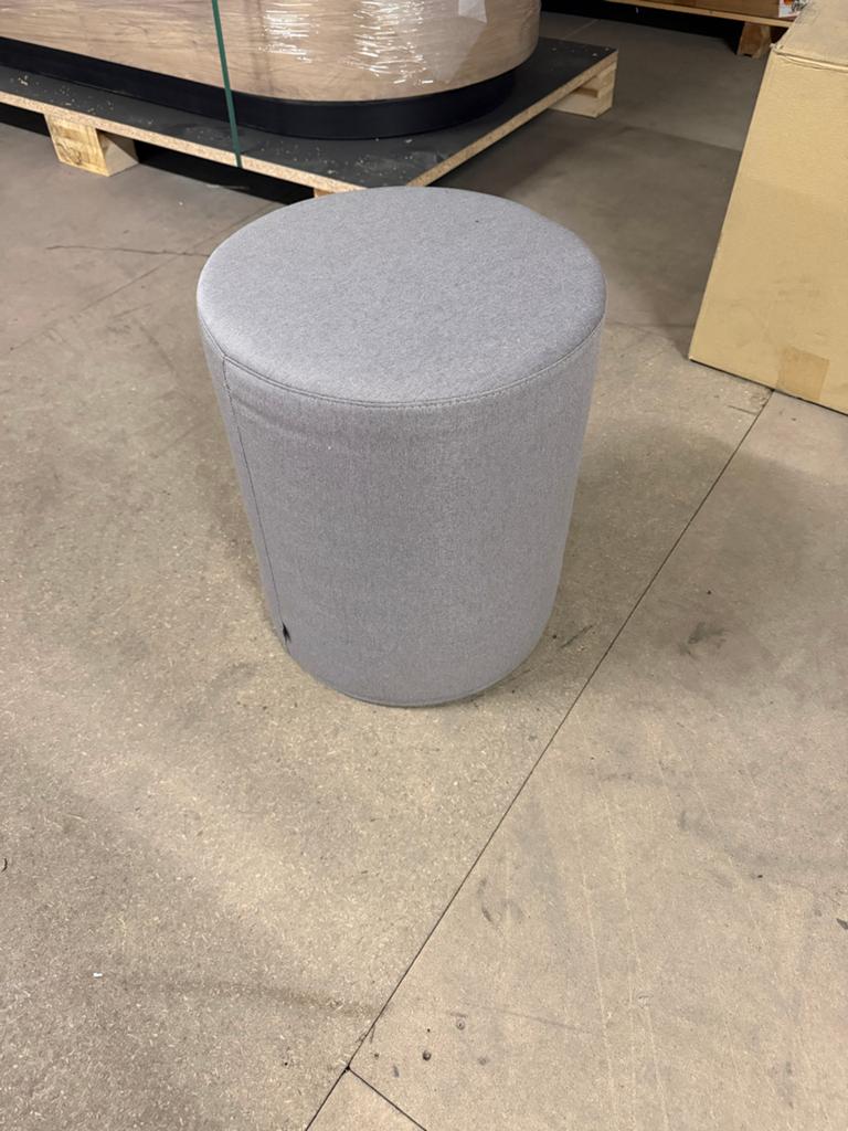 Jankurtz Kleine Poef - 8 Stuks Grijs, Ophalen, Minder dan 50 cm, Rond, Zo goed als nieuw