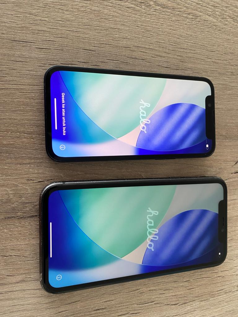 iPhone 13 Mini + IPhone 11 zwart 128 gb, Telecommunicatie, Mobiele telefoons | Apple iPhone, 128 GB, Zwart, 77 %, Ophalen of Verzenden