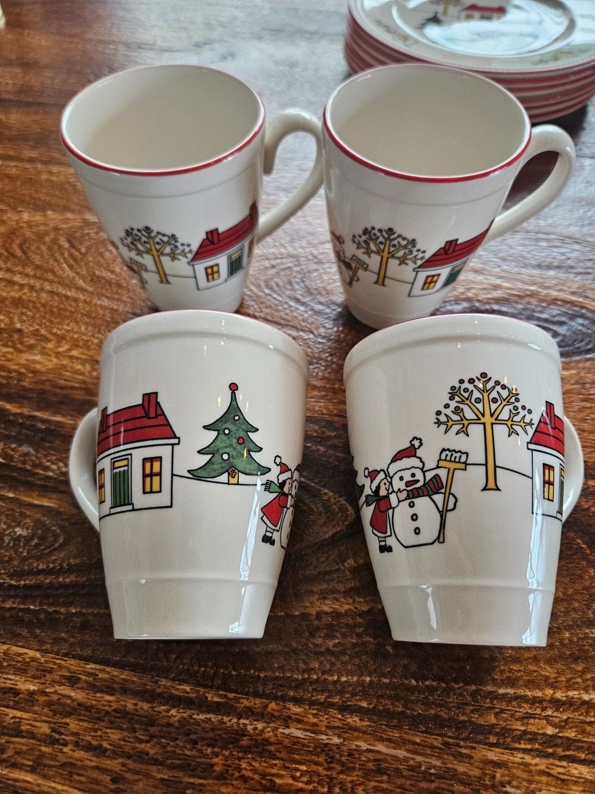 Wedgewood Windsor Christmas Mokken - Set van 4, Ophalen of Verzenden, Zo goed als nieuw, Steen/keramiek, Meerkleurig