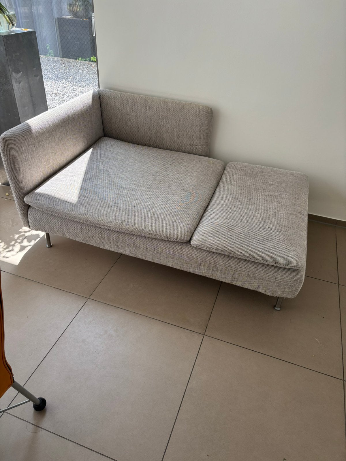 Zitbank, Ophalen, 75 tot 100 cm, Zo goed als nieuw, Lage zit en zachte vering
