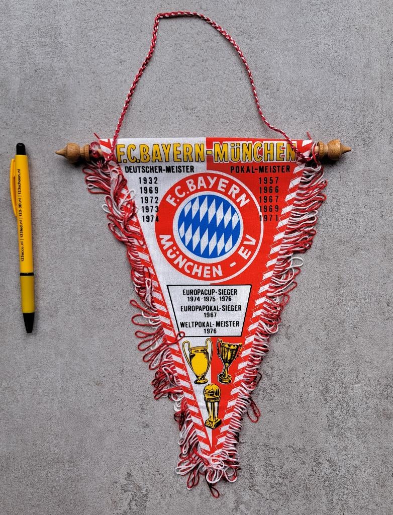 vaantje Bayern München, Ophalen of Verzenden, Zo goed als nieuw, Buitenlandse clubs, Vaantje of Sjaal