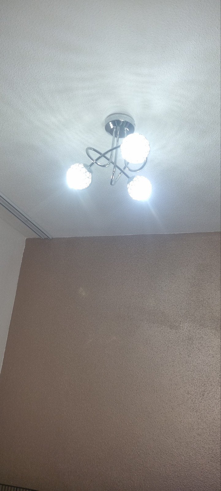 Moderne plafondlamp met 3 kristallen bollen, Zilver, Modern, Ophalen of Verzenden, Zo goed als nieuw