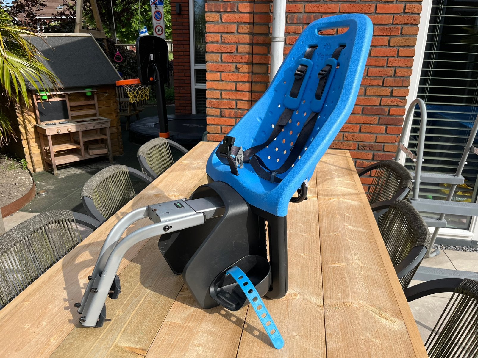 Yepp Achterzitje Maxi Incl. Montage Beugel Blauw, Fietsen en Brommers, Fietsaccessoires | Fietsstoeltjes, Ophalen, Achterzitje