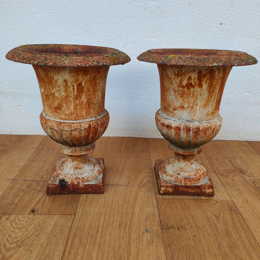 Set Antieke tuinvazen, plantenbakken bloembakken. Gietijzer, Valkenswaard, Gebruikt, Info@flashbackfurniture.nl, Flashback Furniture