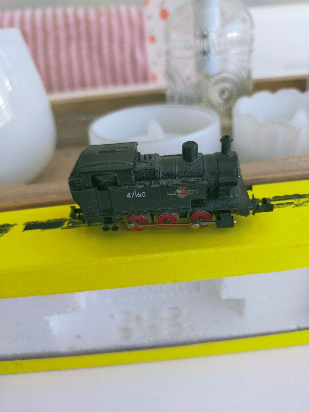 Klein Kaveltje N spoor , loc rails wagons lamp minitrix, Hobby en Vrije tijd, Modeltreinen | N-Spoor, Gelijkstroom, Trix, Nieuw