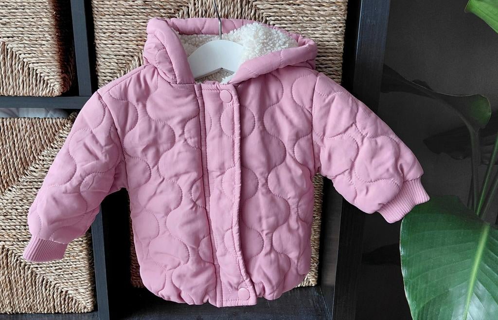 Roze gewatteerde jas met teddy voering - HEMA maat 62, Ophalen of Verzenden, Gebruikt, HEMA, Meisje