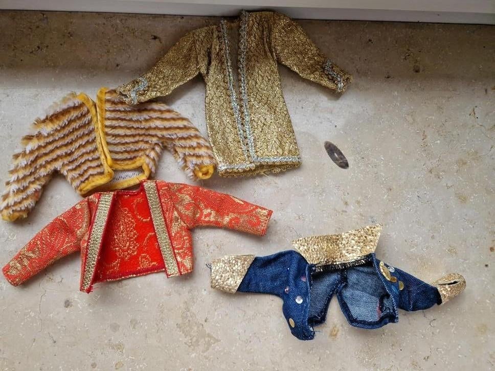 Barbie puppen jacken von mattel . Pro stück, Verzamelen, Poppen, Ophalen of Verzenden, Pop
