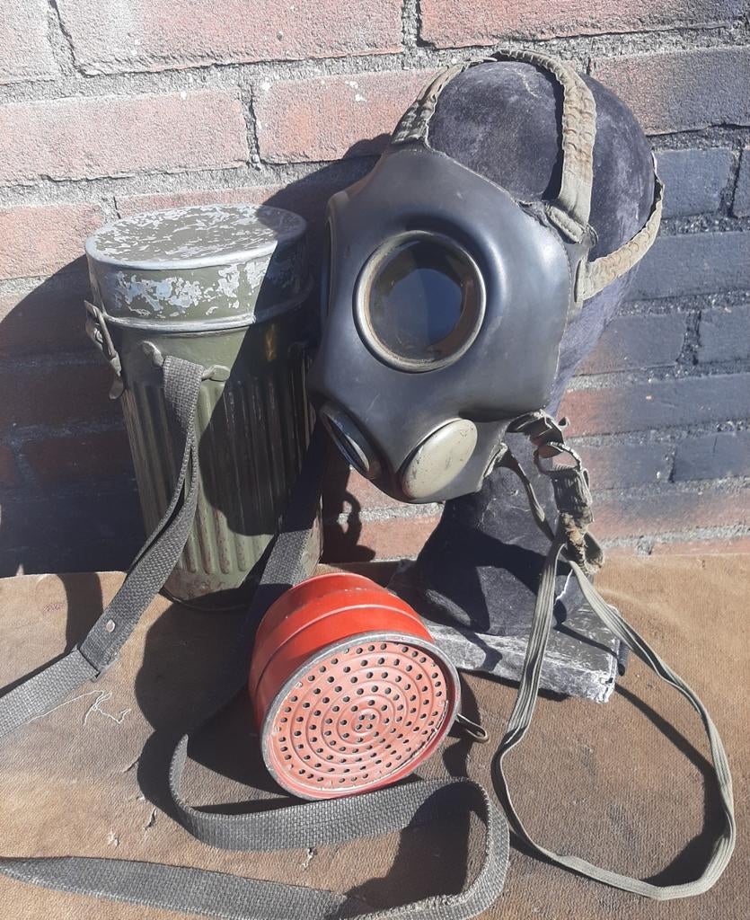 Duits gasmasker set 1935 ., Verzamelen, Militaria | Tweede Wereldoorlog, Ophalen of Verzenden, Duitsland