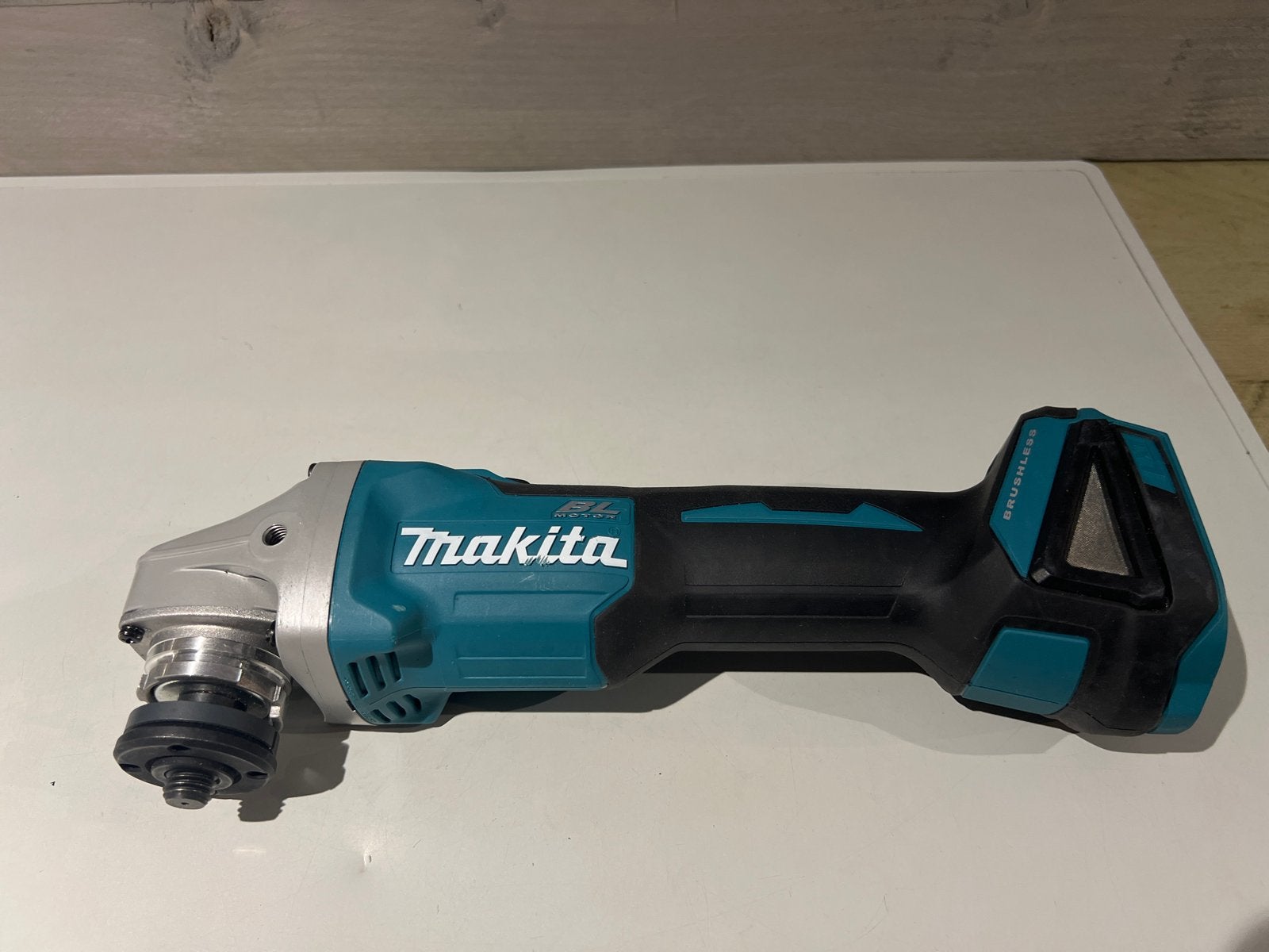 Makita DGA504 Accu Haakse Slijper 125mm - Zonder Accu, Doe-het-zelf en Verbouw, Gereedschap | Slijpmachines, N, N, Haakse handslijpmachine