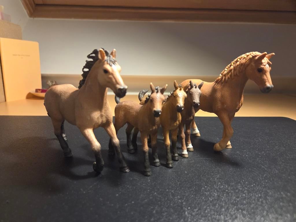 Quarter horse familie schleich, Ophalen of Verzenden, Gebruikt, Paard, Beeldje of Figuurtje